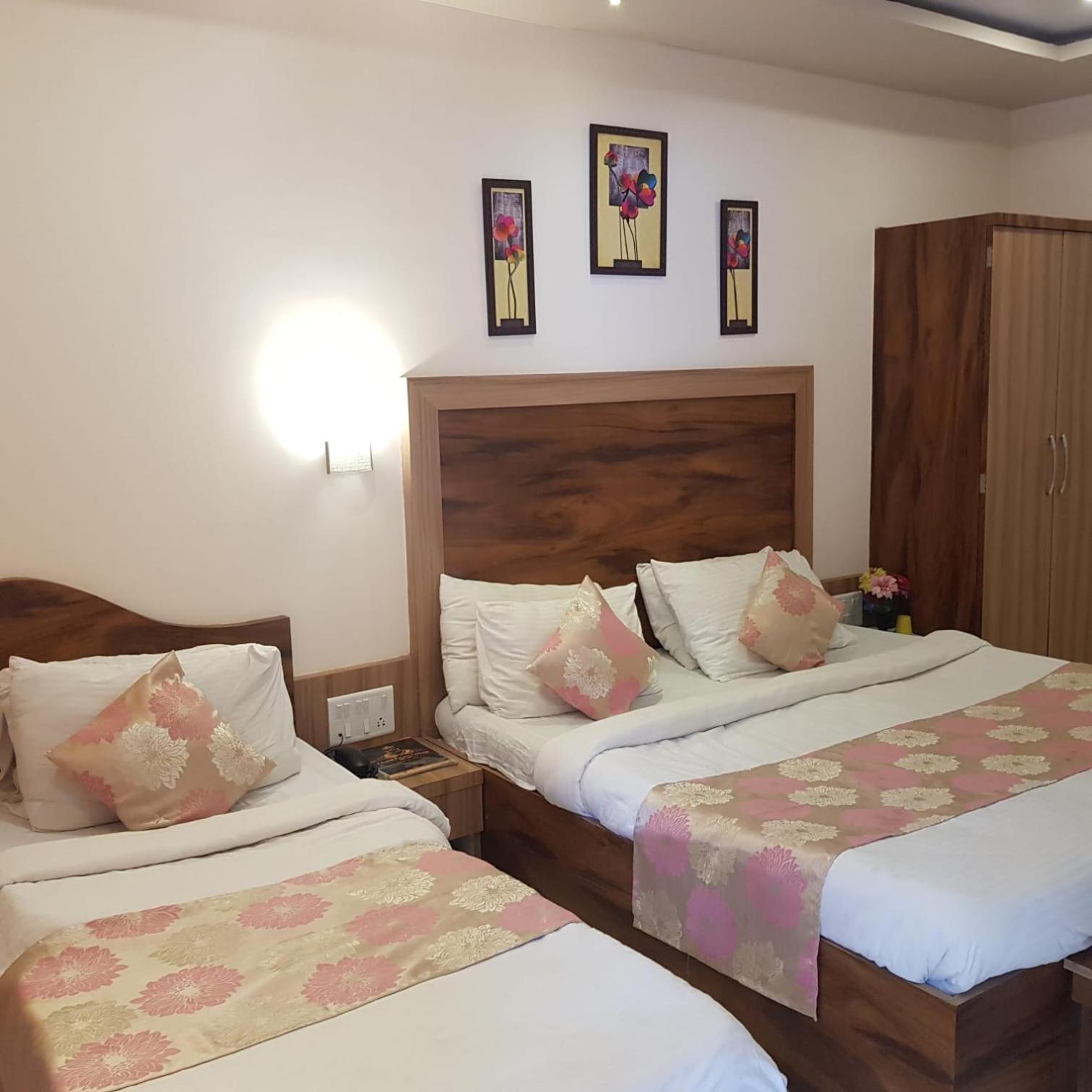 C P Cottage Resort ماهاباليشوار المظهر الخارجي الصورة