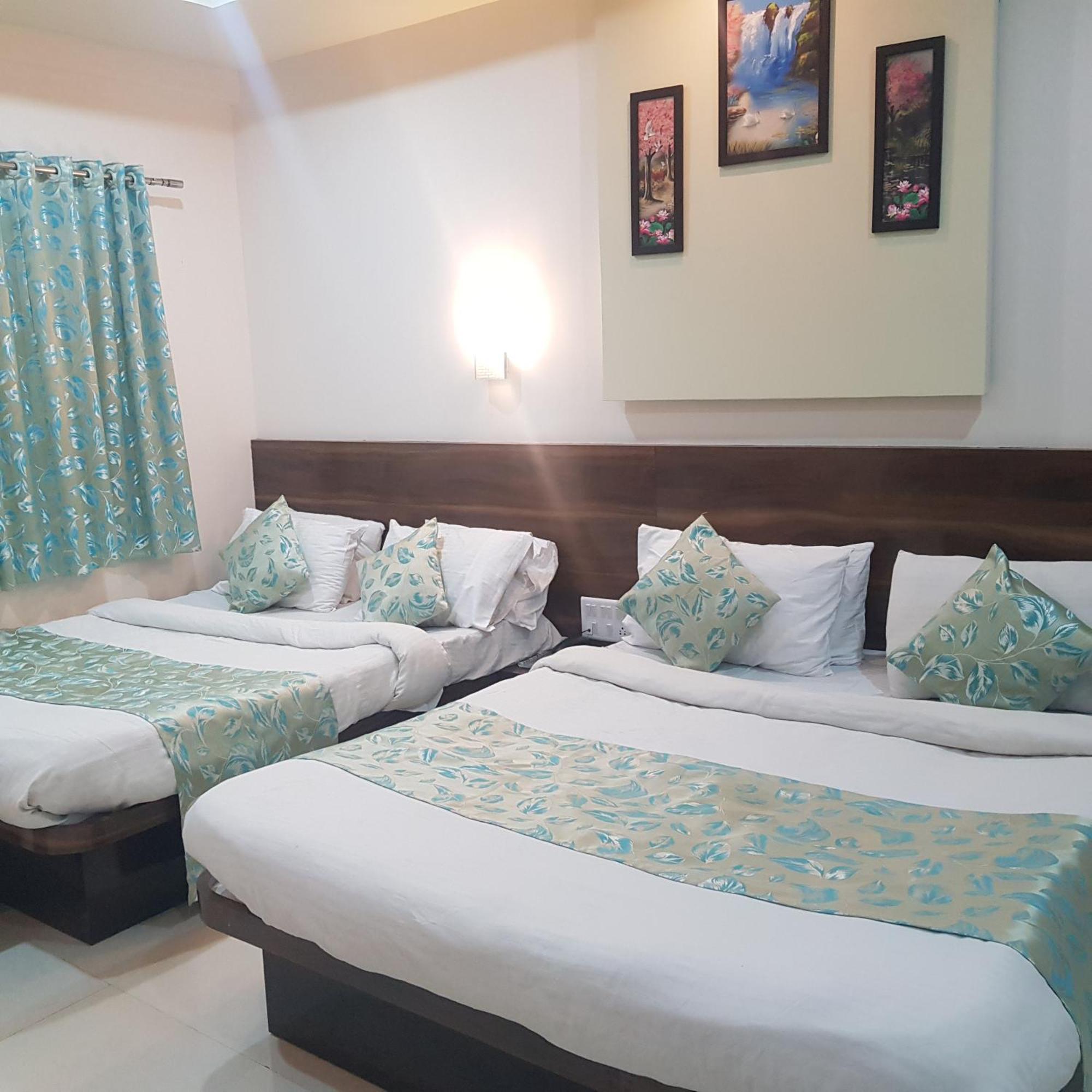 C P Cottage Resort ماهاباليشوار المظهر الخارجي الصورة