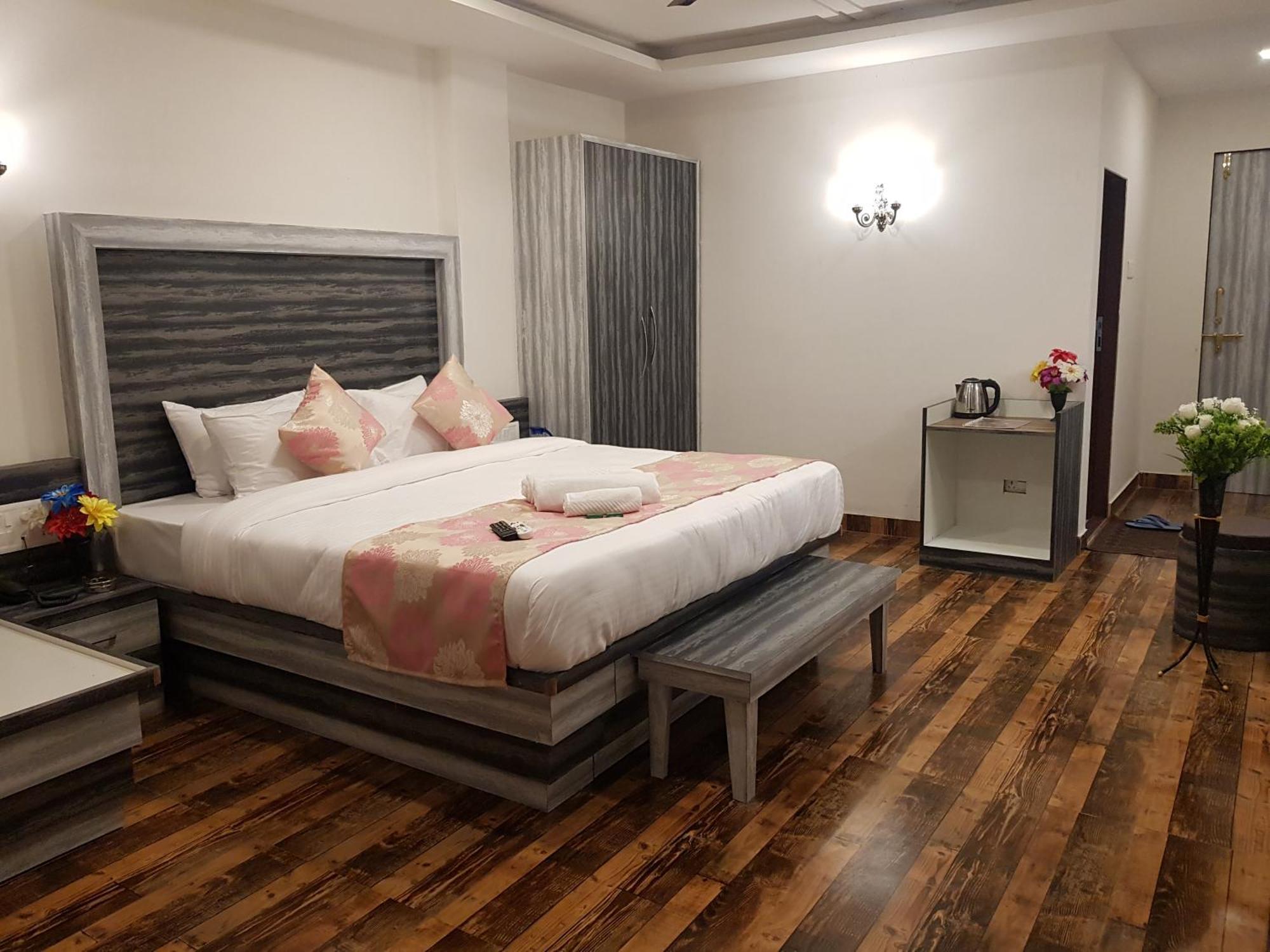C P Cottage Resort ماهاباليشوار المظهر الخارجي الصورة
