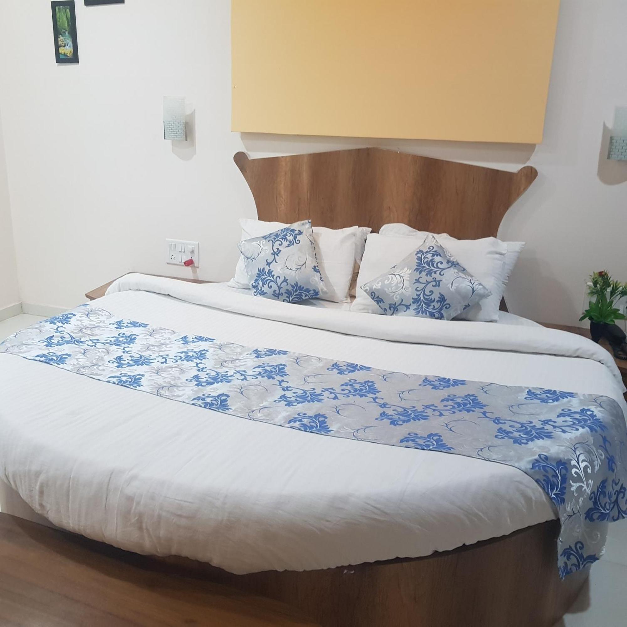 C P Cottage Resort ماهاباليشوار المظهر الخارجي الصورة