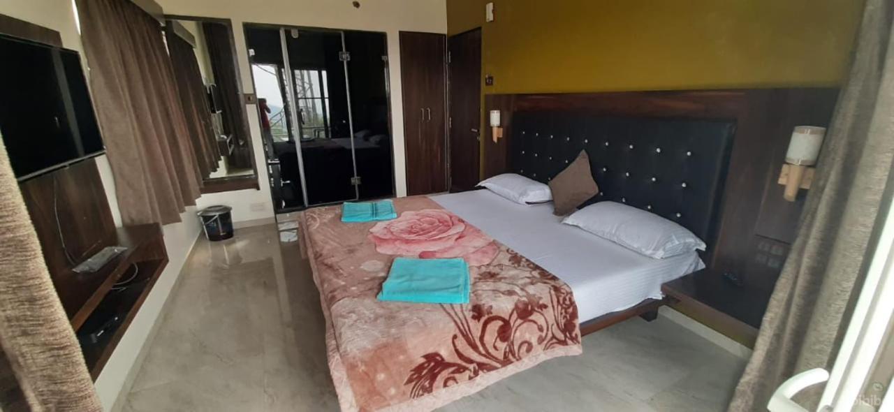 C P Cottage Resort ماهاباليشوار المظهر الخارجي الصورة